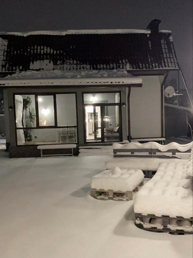Shale Na Polotskoy Villa Babrujsk Esterno foto