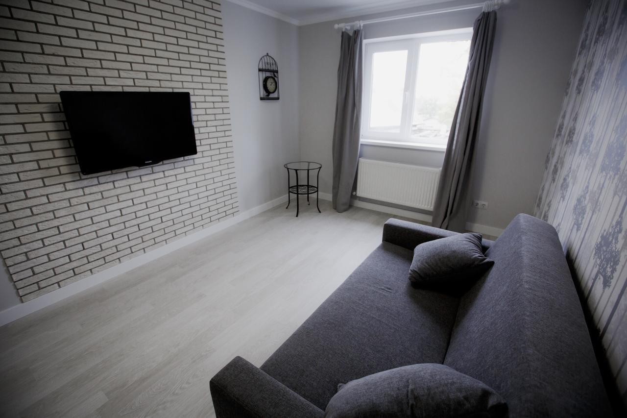 Shale Na Polotskoy Villa Babrujsk Esterno foto