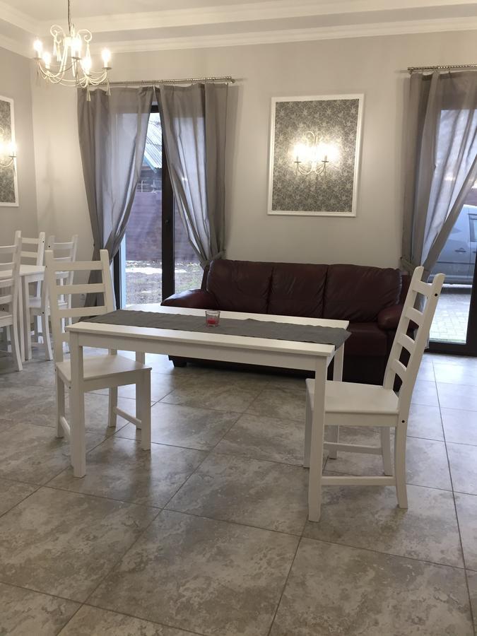 Shale Na Polotskoy Villa Babrujsk Esterno foto
