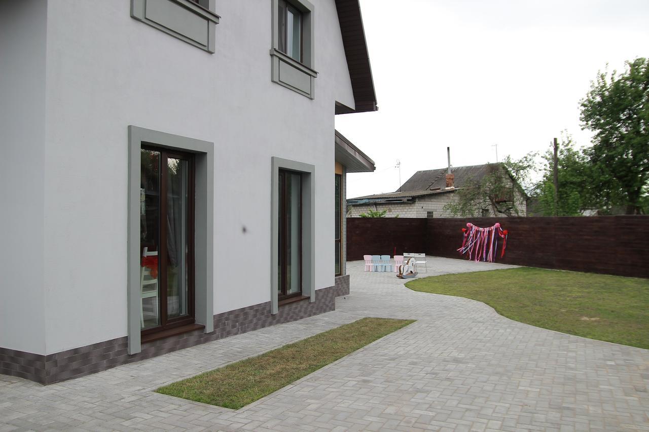 Shale Na Polotskoy Villa Babrujsk Esterno foto