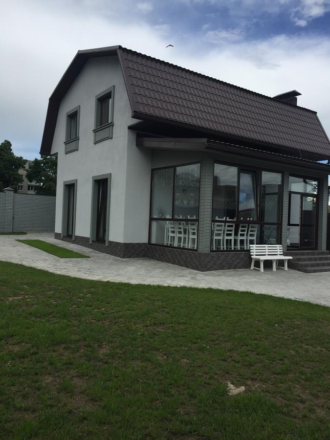 Shale Na Polotskoy Villa Babrujsk Esterno foto