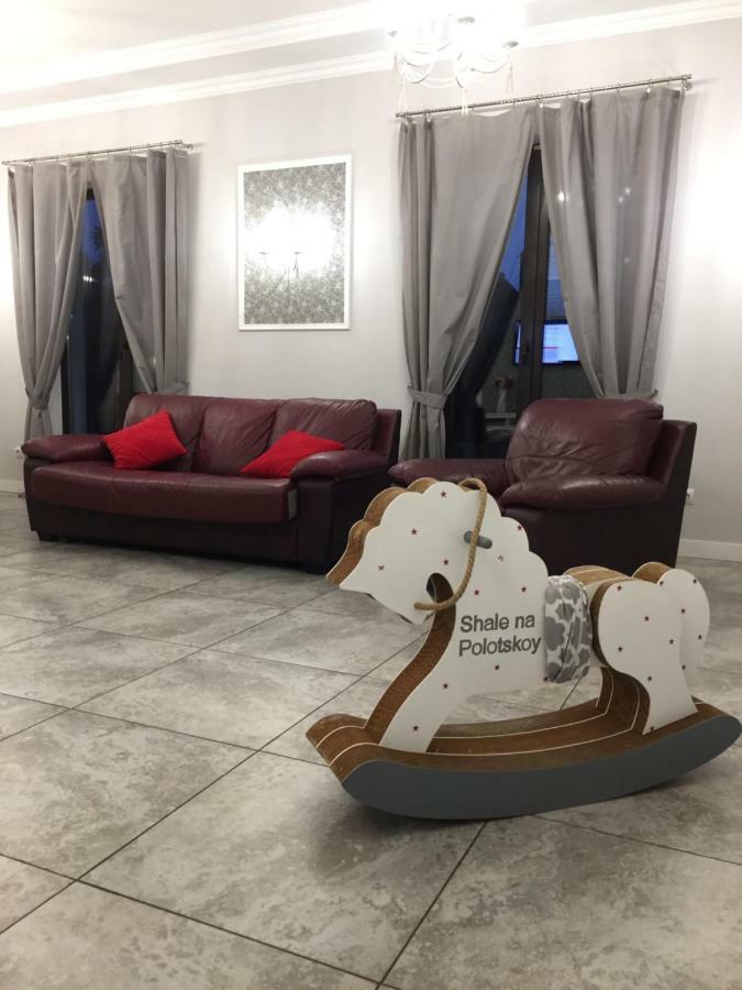 Shale Na Polotskoy Villa Babrujsk Esterno foto