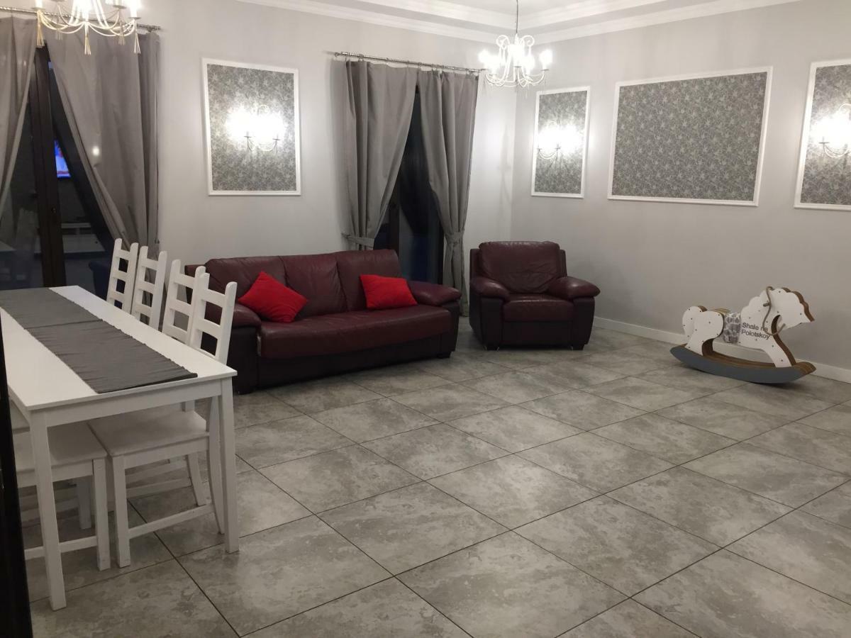 Shale Na Polotskoy Villa Babrujsk Esterno foto