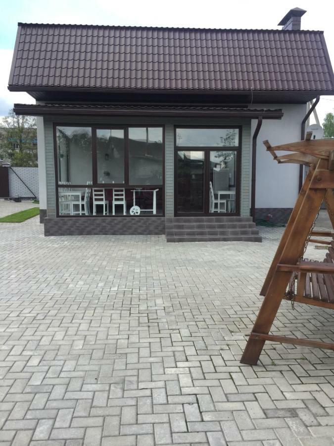 Shale Na Polotskoy Villa Babrujsk Esterno foto