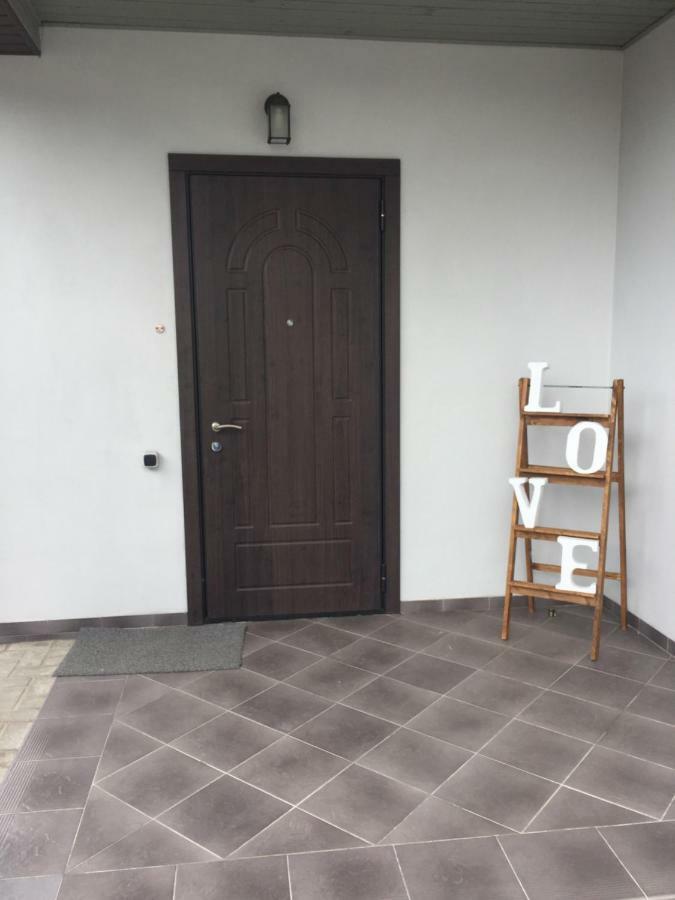 Shale Na Polotskoy Villa Babrujsk Esterno foto